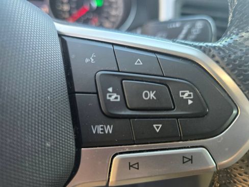 Used 2021 Volkswagen Atlas Cross Sport SE FWD image 27