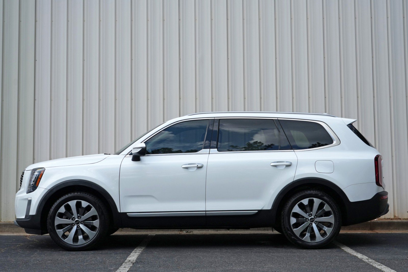 Used 2020 Kia Telluride S AWD/4WD image 8