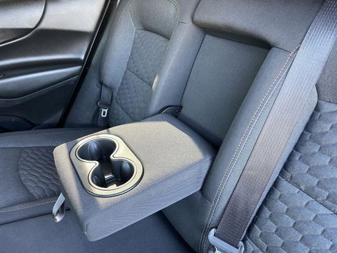 Used 2019 Chevrolet Equinox LT image 32