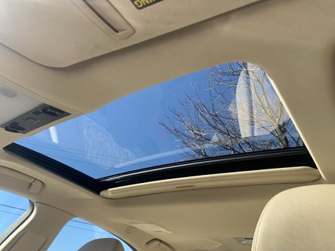 Used 2014 Lexus LS 460 image 28