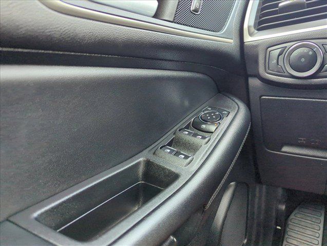 Certified 2024 Ford Edge SEL AWD/4WD image 24