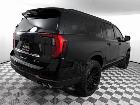 Used 2025 GMC Yukon XL Denali Ultimate image 5
