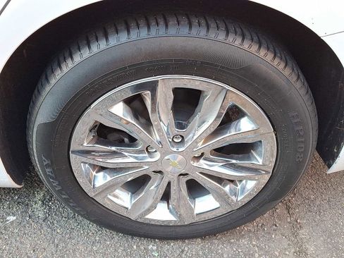 Used 2019 Chevrolet Malibu LT image 5