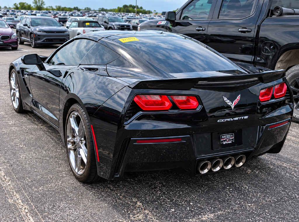Used 2014 Chevrolet Corvette Stingray Coupe w/ 2LT Preferred Equipment Group RWD image 3