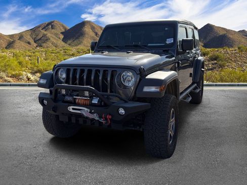 Used 2018 Jeep Wrangler Unlimited Sport S AWD/4WD image 2
