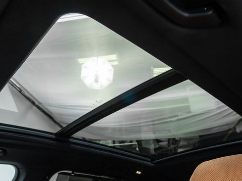 Used 2024 BMW X5 xDrive40i w/ Premium Package image 29