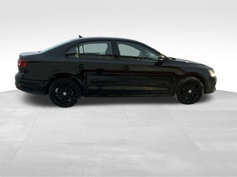 Used 2018 Volkswagen Jetta Sport image 8