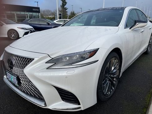Used 2020 Lexus LS 500 AWD image 9