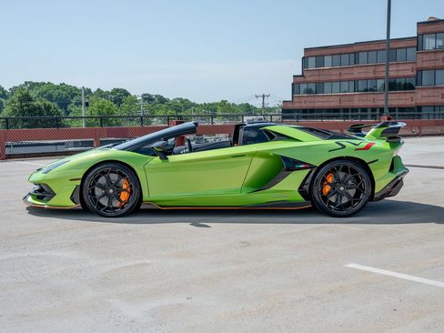 Used 2021 Lamborghini Aventador SVJ AWD/4WD image 6