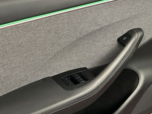 Used 2025 Tesla Model 3 Long Range image 12