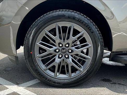New 2026 Ford Expedition Platinum w/ Stealth Appearance Package AWD/4WD image 12