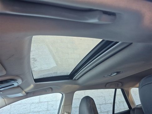 Used 2022 Subaru Outback Limited image 13