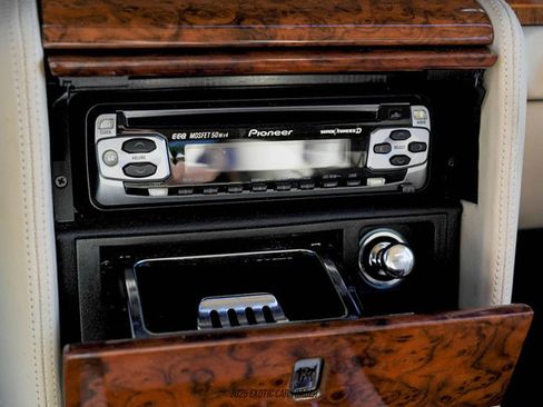 Used 1996 Rolls-Royce Silver Dawn image 31