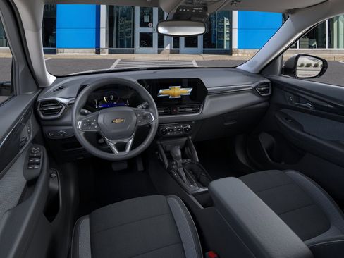 Certified 2026 Chevrolet TrailBlazer LT w/ Convenience Package image 15