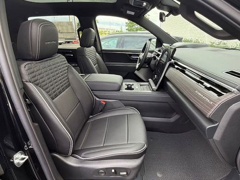 New 2025 GMC Sierra EV Denali AWD/4WD image 19