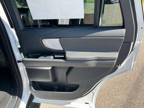 New 2026 Ford Expedition Active RWD image 9