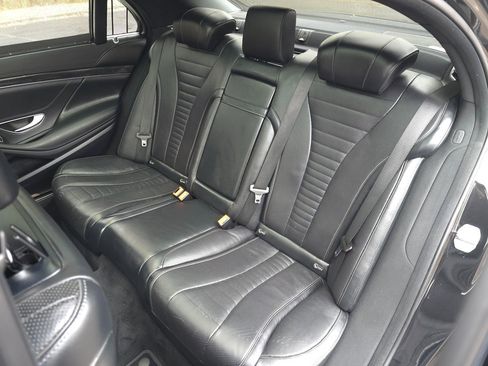 Used 2020 Mercedes-Benz S 560 4MATIC Sedan image 16