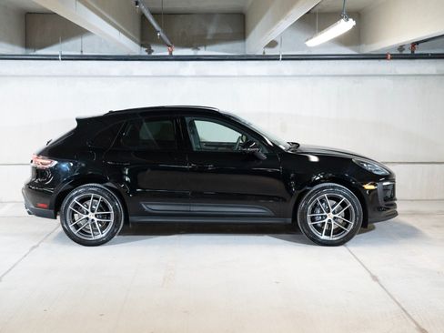 Certified 2026 Porsche Macan AWD/4WD image 8