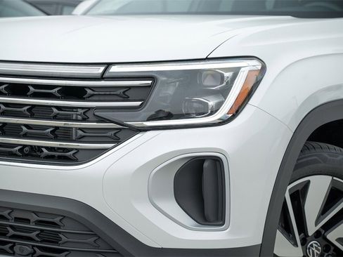 New 2026 Volkswagen Atlas SE image 3