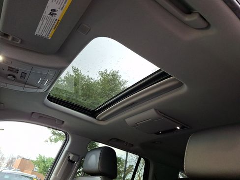 Used 2020 Chevrolet Tahoe LT image 16