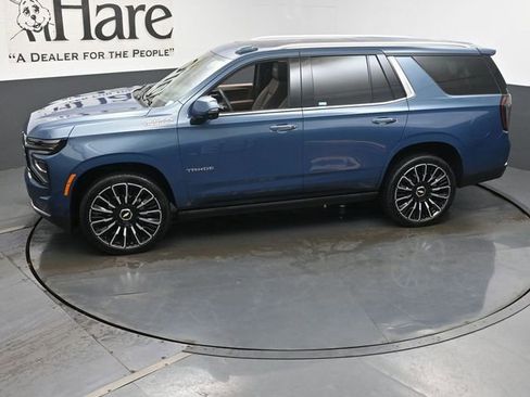 Used 2025 Chevrolet Tahoe High Country AWD/4WD image 60