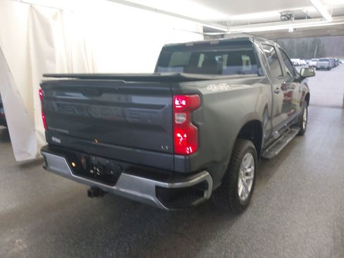 Used 2022 Chevrolet Silverado 1500 LT image 4