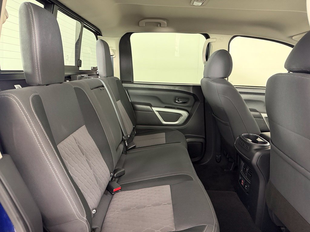 Used 2024 Nissan Titan SV w/ SV Convenience Package AWD/4WD image 18