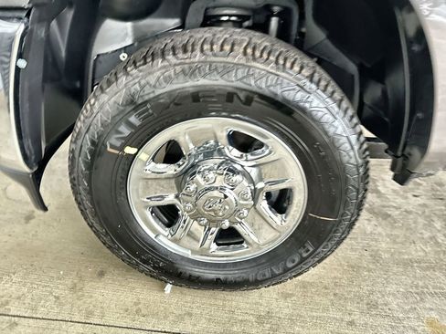 New 2024 RAM 3500 Tradesman w/ Chrome Appearance Group AWD/4WD image 10