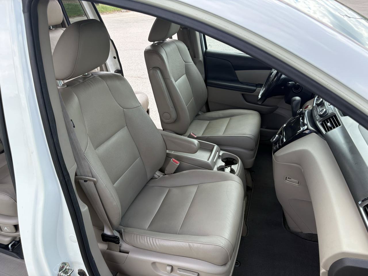 Used 2014 Honda Odyssey EX-L image 33