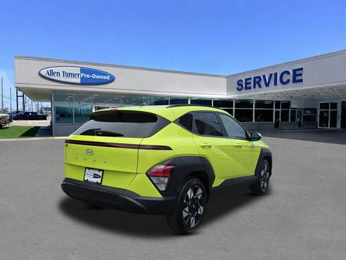 Used 2025 Hyundai Kona SEL FWD image 6