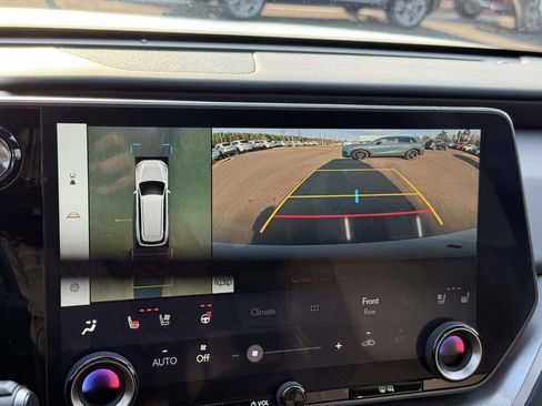 Used 2024 Lexus TX 350 AWD image 12