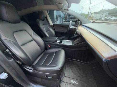Used 2022 Tesla Model Y Performance AWD/4WD image 24