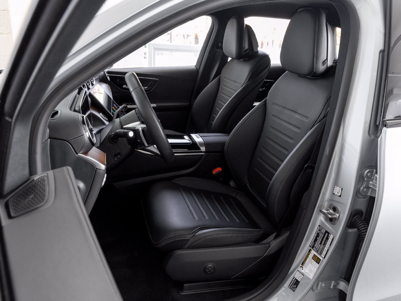 Certified 2026 Mercedes-Benz GLC 300 image 10
