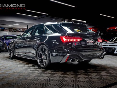 Used 2024 Audi RS 6 performance image 2