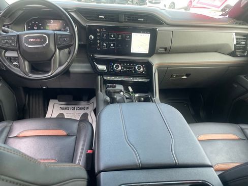 Used 2025 GMC Sierra 1500 AT4 w/ Technology Package AWD/4WD image 34
