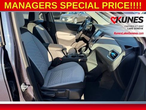 Used 2018 Chevrolet Equinox LS image 18