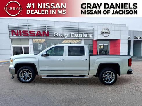 Used 2014 GMC Sierra 1500 SLT w/ SLT Crew Cab Value Package RWD image 4