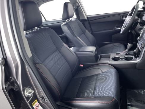 Used 2015 Toyota Camry SE image 22
