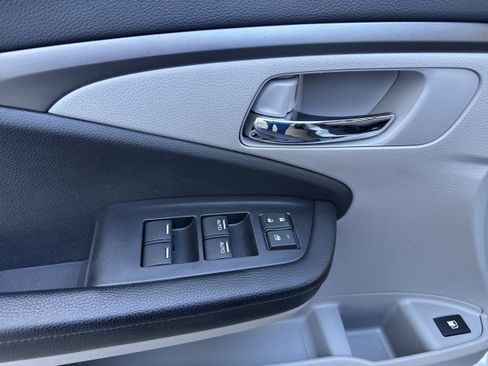 Used 2019 Honda Pilot EX image 8