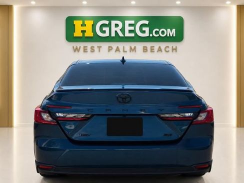 Used 2025 Toyota Camry SE FWD image 8