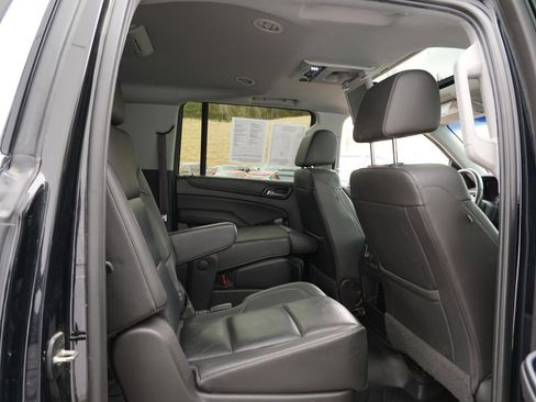 Used 2017 Chevrolet Suburban Premier AWD/4WD image 28