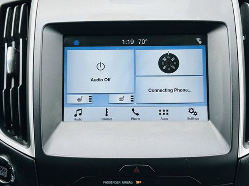 Used 2018 Ford Edge SEL w/ Equipment Group 201A FWD image 18