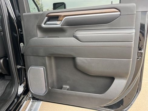 Used 2025 Chevrolet Silverado 2500 High Country w/ Technology Package image 48