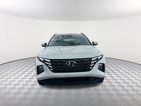 Used 2024 Hyundai Tucson SEL FWD image 2