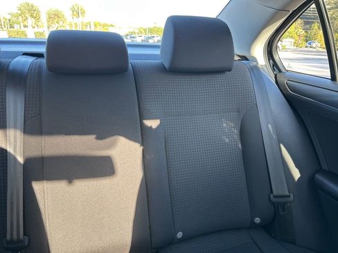 Used 2015 Volkswagen Jetta S image 14