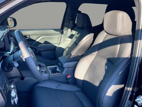 New 2025 Toyota Tacoma TRD Off-Road image 9