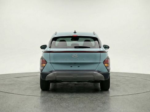 Used 2025 Hyundai Kona SEL image 6