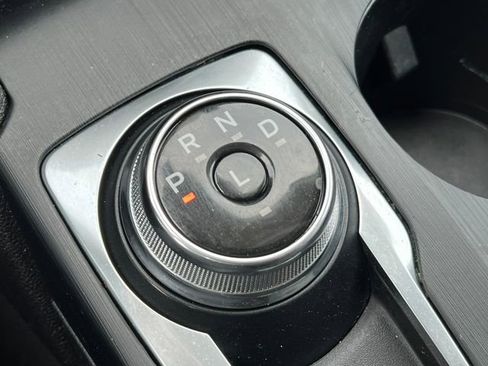 Used 2022 Ford Escape Titanium AWD/4WD image 32