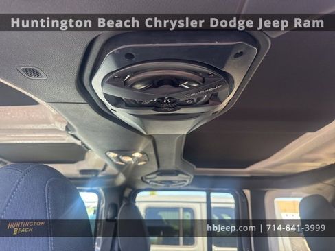 Used 2021 Jeep Wrangler Unlimited Rubicon image 36