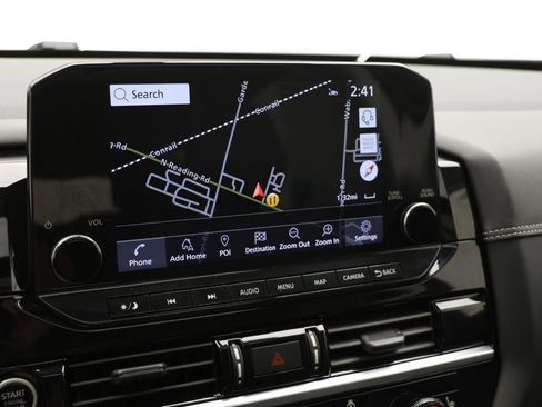 Used 2023 Nissan Pathfinder Platinum image 19